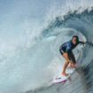 JO 2024 : qui est Vahine Fierro, la surfeuse française “reine de Teahupo’o” ?