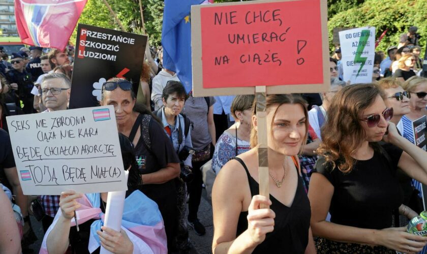 Protest in Warschau: Tausende fordern Liberalisierung von Schwangerschaftsabbrüchen