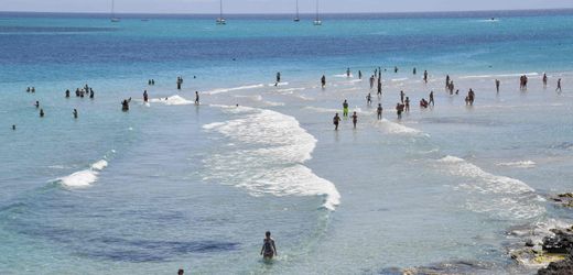 Sardinien: Deutscher ertrinkt bei abendlichem Ausflug aufs Meer