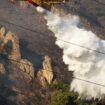 Hunderte Urlauber fliehen vor Waldbrand aus italienischem Feriendorf