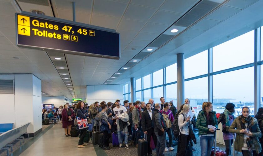 Traveler slammed for leaving friend behind at the airport