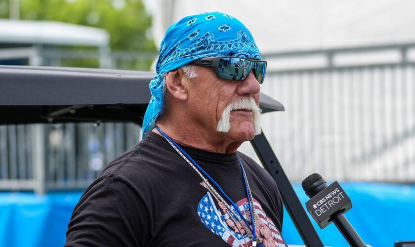 WWE legend Hulk Hogan has Super Bowl aspirations for Lions after surprise camp visit: 'I predict greatness'