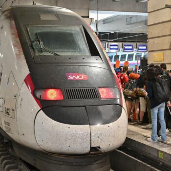 EN DIRECT -  Actes de sabotage sur le réseau SNCF : il y avait «une volonté de faire tomber toutes les LGV en France»