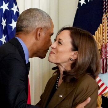 Barack Obama soutient (enfin) Kamala Harris pour la présidentielle américaine face à Donald Trump