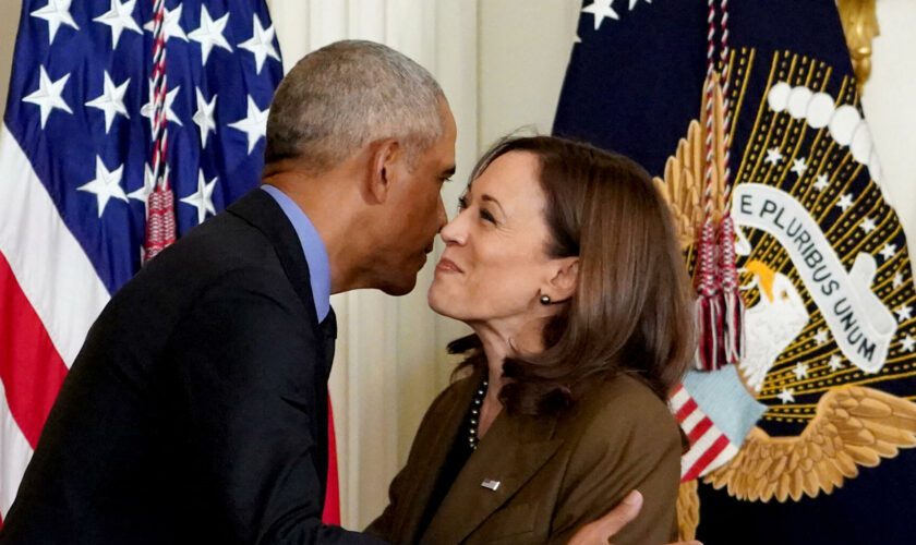 Barack Obama soutient (enfin) Kamala Harris pour la présidentielle américaine face à Donald Trump