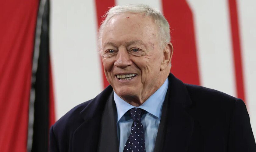 Jerry Jones reaches settlement in paternity case, says ordeal was 'sensitive to me and my family'