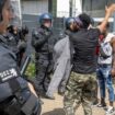 Beim umstrittenen Eritrea-Festival in Gießen hatte die Polizei Schlagstöcke und Pfefferspray eingesetzt. (Archivbild) Foto: Helm