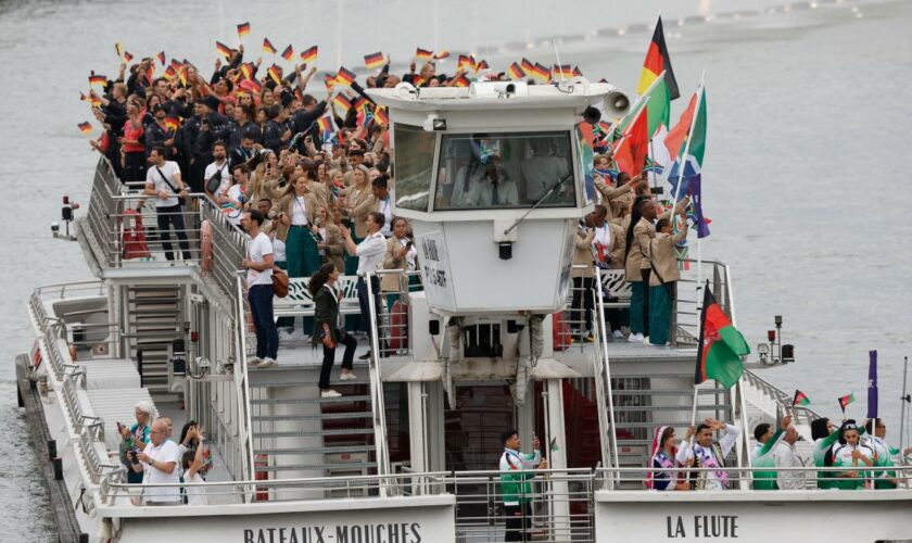 Team Deutschland fährt mit Afghanistan, Albanien, Südafrika und Algerien auf einem Boot