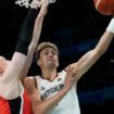 Olympia 2024: Basketball: Wagner-Brüder führen Deutschland zum Auftaktsieg gegen Japan