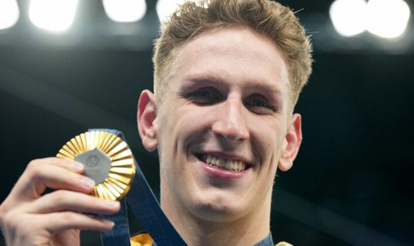 Lukas Märtens holt das erste deutsche Gold eines Beckenschwimmers seit 1988. Foto: Michael Kappeler/dpa