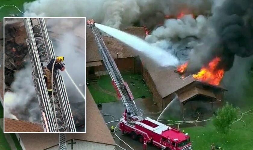 Firefighter injured at second major Dallas Baptist church fire within two weeks: 'We see God working'