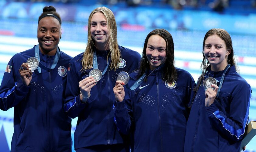 US can't catch Australia, but edges China to win silver in women's 4x100-meter freestyle relay