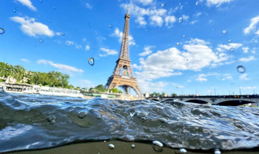 JO 2024 : l'entraînement de triathlon à nouveau annulé, la qualité de l'eau de la Seine insuffisante