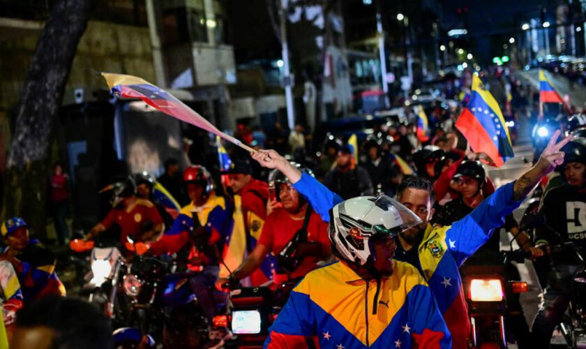 Au Venezuela, Maduro revendique une victoire contestée par l’opposition