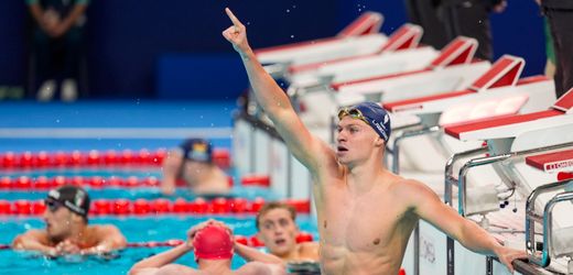 Olympia 2024 - Schwimmen: Léon Marchand holt Gold und erhält Anruf von Präsident Macron