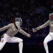 JO 2024 : Manon Apithy-Brunet en or, Sara Balzer en argent dans une finale du sabre franco-française