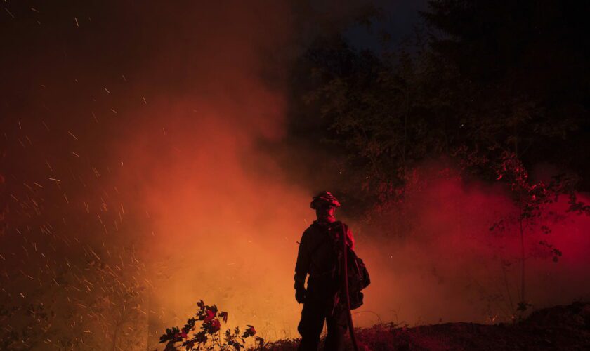 Incendie entre l'Hérault et l'Aude : un dispositif et des images impressionnants