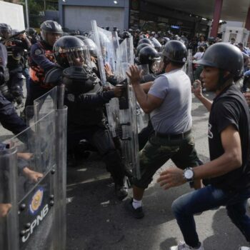 Tausende protestieren nach Präsidentenwahl – Venezuela zieht Diplomaten ab