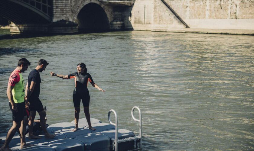 Baignade d’Anne Hidalgo : la qualité de l’eau de la Seine était-elle en dessous des seuils recommandés ?