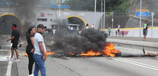 Venezuela: Opposition will Wahlsieg beweisen, Maduro droht Demonstranten