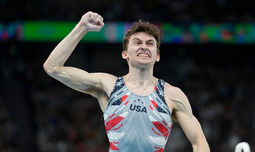 US men's gymnast Stephen Nedoroscik goes viral as he shines on pommel horse: 'American icon'