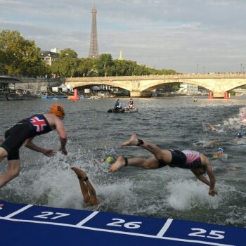 Triathlon reporté aux JO : "Honnêtement, quand on compare la Seine à la baie de Tokyo en 2021..."