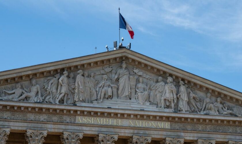 À droite, les nouveaux visages en ordre dispersé après les législatives