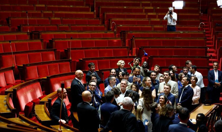 Alliances, «pacte législatif»… Face au risque d’un pays ingouvernable, la douloureuse conversion des politiques à la culture du compromis