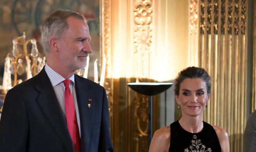 Así es el impresionante diseño de Dior con el que la Reina Letizia ha conquistado París