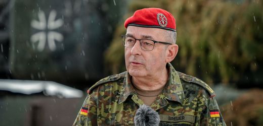 Bundeswehr: Generalinspekteur Carsten Breuer will Frauen bei Wehrpflicht einbeziehen