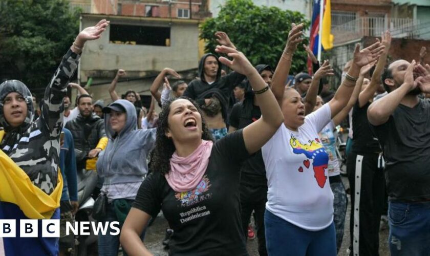 Caracas echoes with loud protests against Venezuela's disputed election result