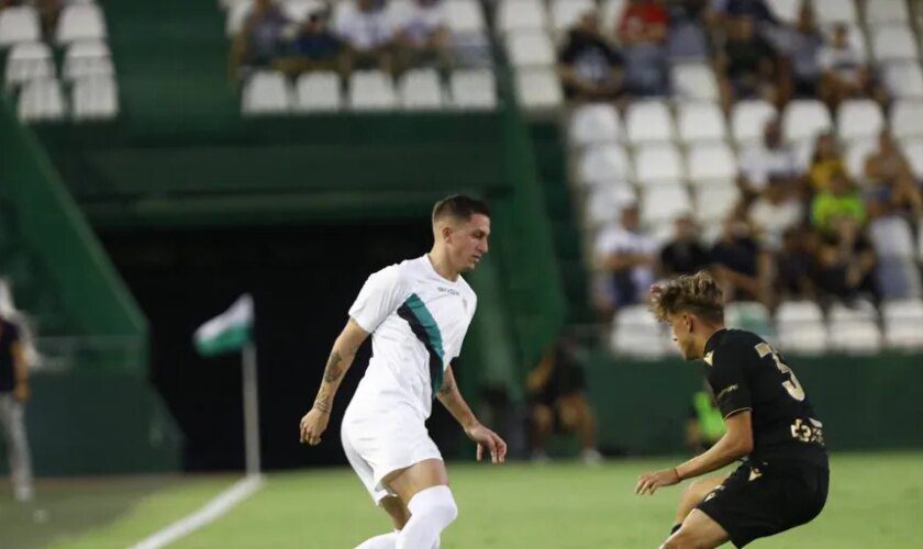 Córdoba CF - Rayo Vallecano en directo: resumen, goles y minuto a minuto del Trofeo Puertas de Córdoba