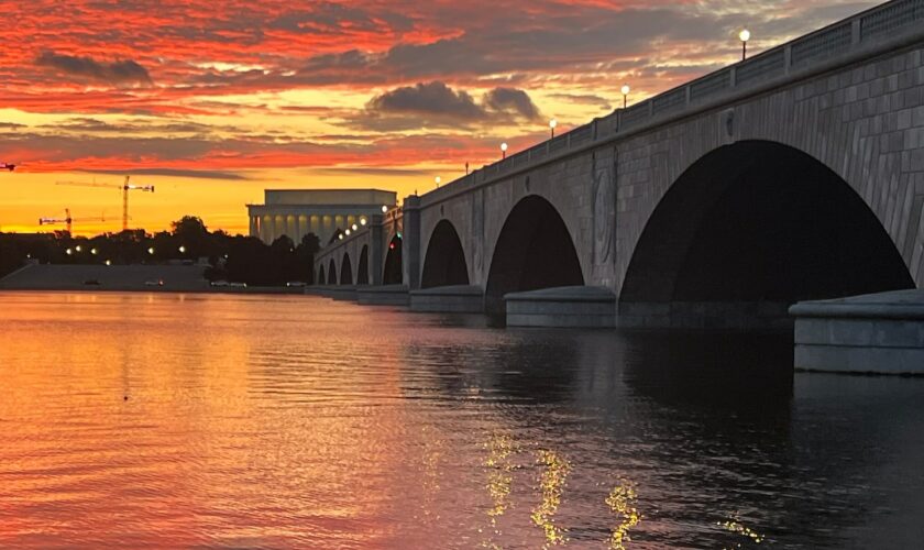 D.C.-area forecast: Heat builds while storms may produce their own fireworks