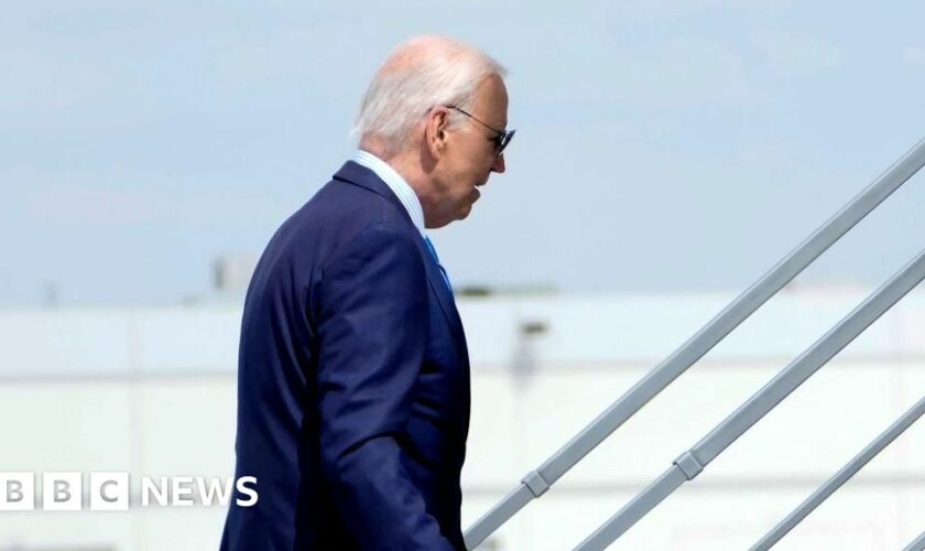 Democratic mood darkens as Biden faces new pressure