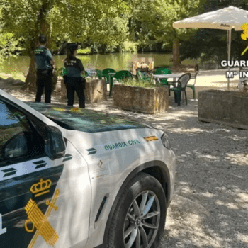 Detenido un hombre en Burgos por desnudarse delante de unas niñas junto a un río e invitarlas a bañarse con él