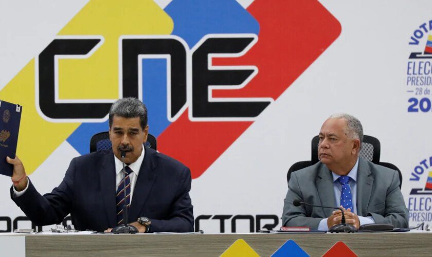 El CNE declara a Maduro presidente electo antes de completar el recuento