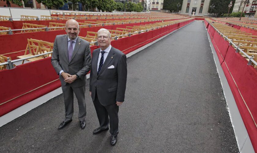 El Consejo de Cofradías de Sevilla hará cambios para que la procesión magna pueda discurrir por el Paseo Colón