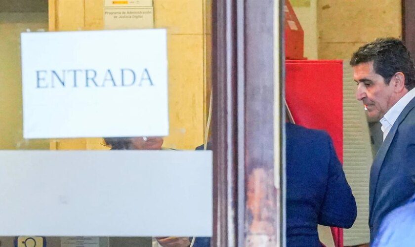 El exalcalde de Los Palacios es condenado a cárcel por recibir una ayuda de los ERE