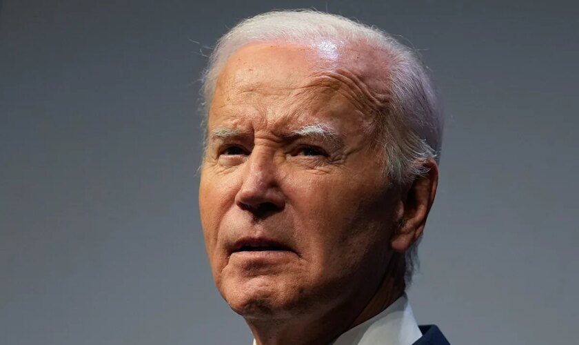 El presidente Joe Biden dice que sólo renunciaría si los médicos le dijeran que tiene una enfermedad incapacitante, y no es el caso