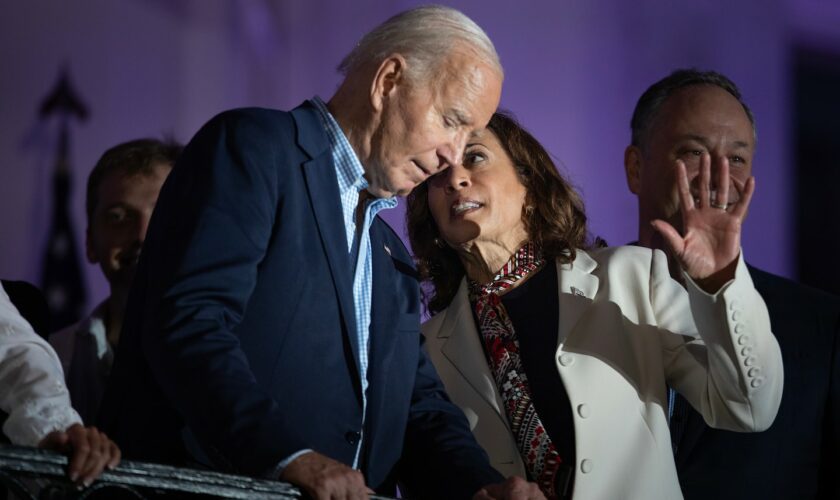 Election 2024 live updates: Democrats wrestle over whether Biden should top ticket