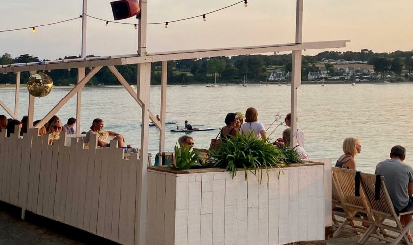 En Bretagne, 5 guinguettes et paillotes estivales, les pieds (quasi) dans l'eau