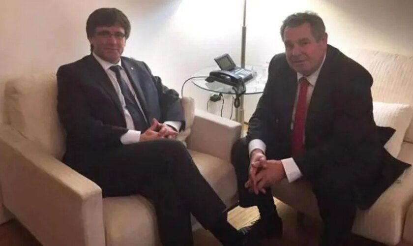 Este es el informe policial que revela cómo Puigdemont intentó contactar con Putin