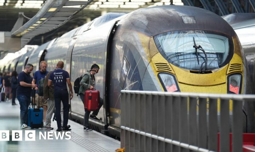 French travel disruption expected to last for days