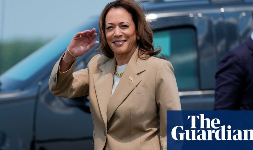 Gen-Z voters spread the ‘Kamalove’ as Harris’s popularity earns youth support