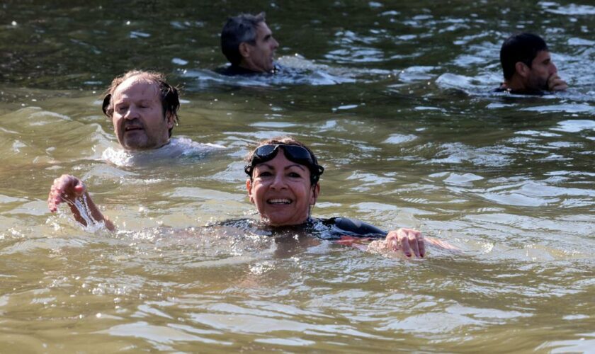 «Goûtez au bonheur de vous baigner dans la Seine» : Anne Hidalgo lance les invitations à la baignade dans la Seine