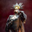 Grace Jones sacó el hula-hop y esclavizó con su ritmo al público de Bilbao