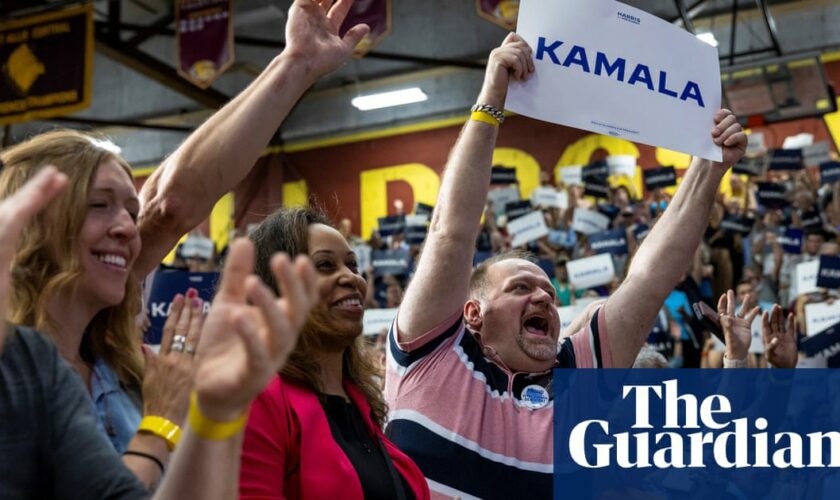 Harris raises $200m and gets 170,000 volunteers in first campaign week