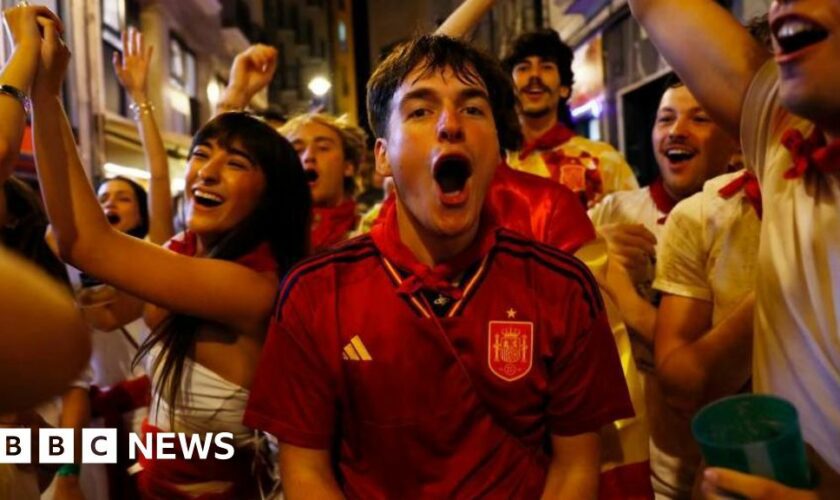 High on Yamal fever, Spaniards think Euros victory is theirs