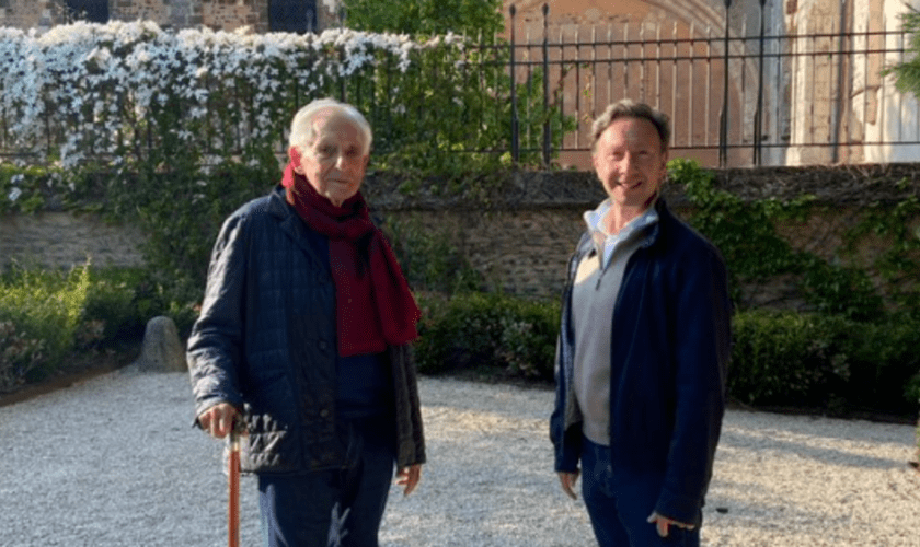 « Il était un grand seigneur, un ami » : Stéphane Bern rend hommage au prince Michel de Grèce