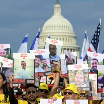 Israël : une association de familles d’otages retenus à Gaza accuse Netanyahou, en visite à Washington, de « sabotage »